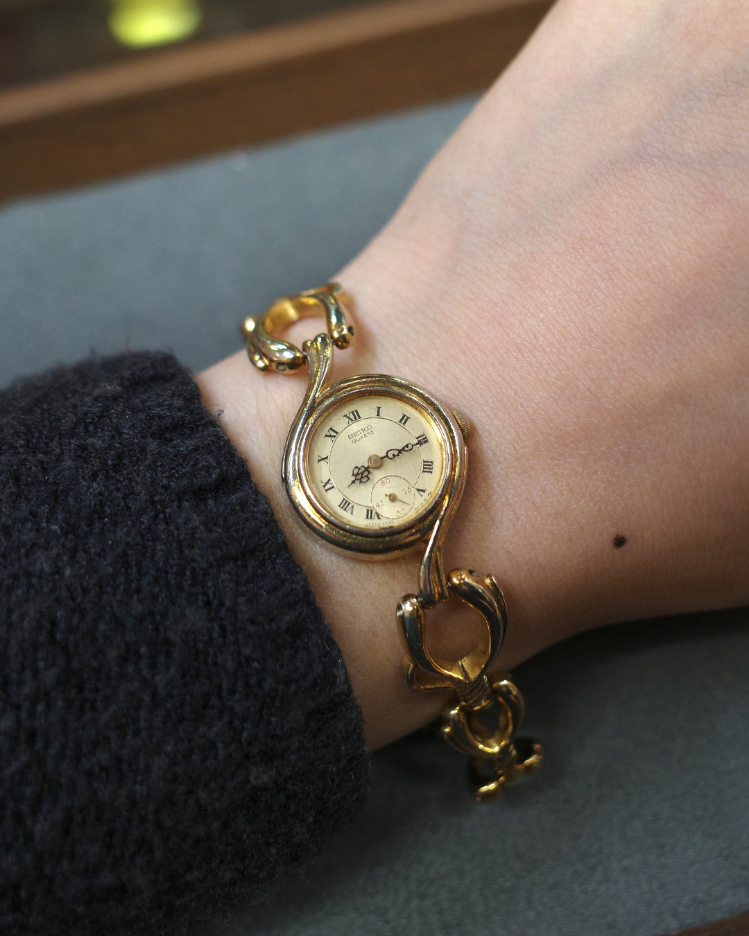 Vintage Seiko gold-tone bracelet watch Dial Quartz Watch