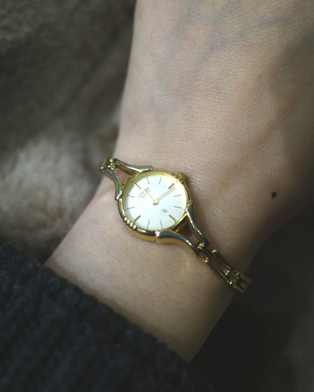 Vintage Citizen gold-tone bracelet chain watch Dial Quartz Watch