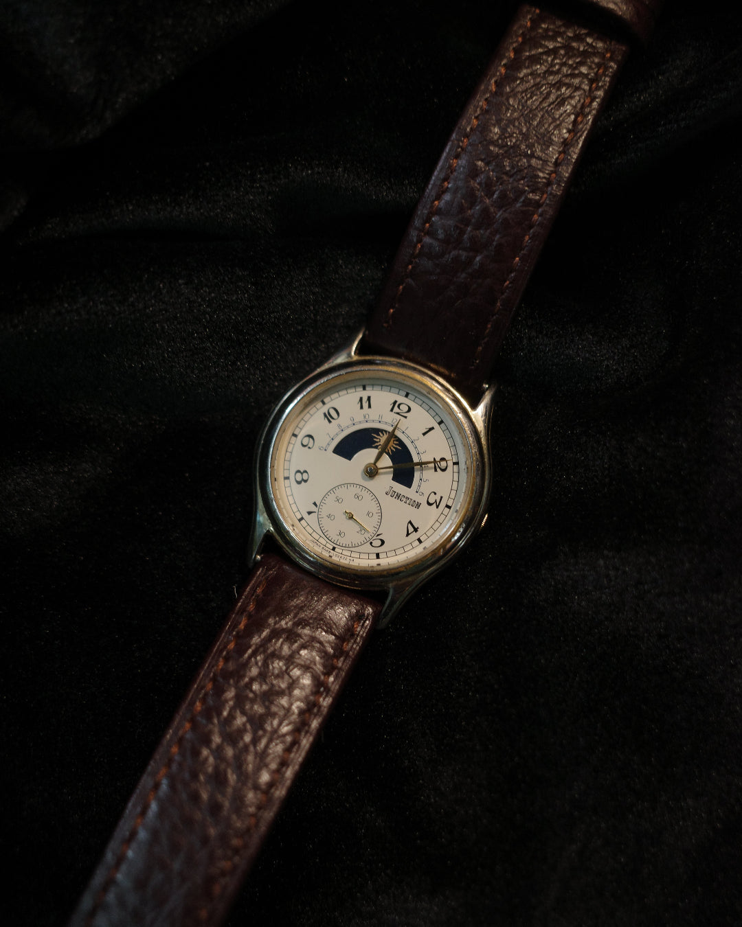 Vintage Citizen Junction vega sun moonpahse watch small second