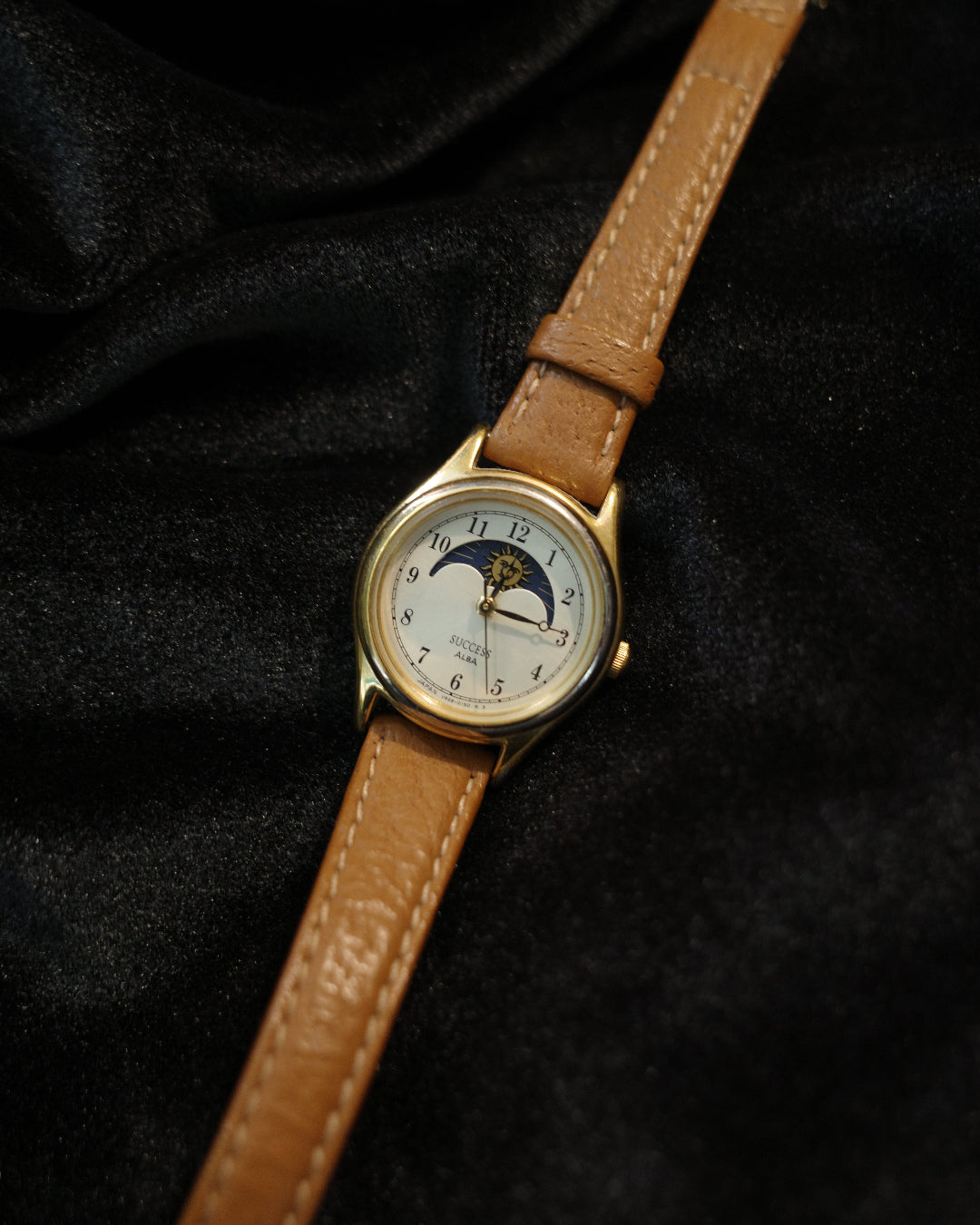 Vintage Seiko Alba Sucess sun moonpahse watch