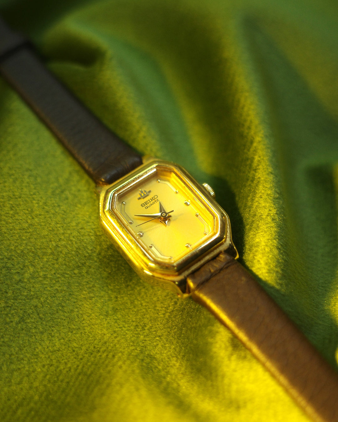 Seiko V401-5240 Quartz Ladies  Alloy Color Timepiece Wristwatch