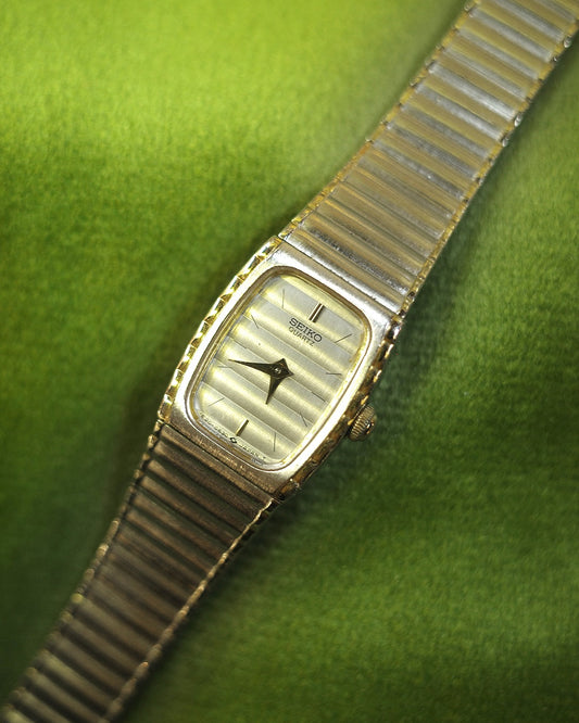 Vintage Seiko 1e20-5080 Quartz Women's Watch Sliver tone ladies watch