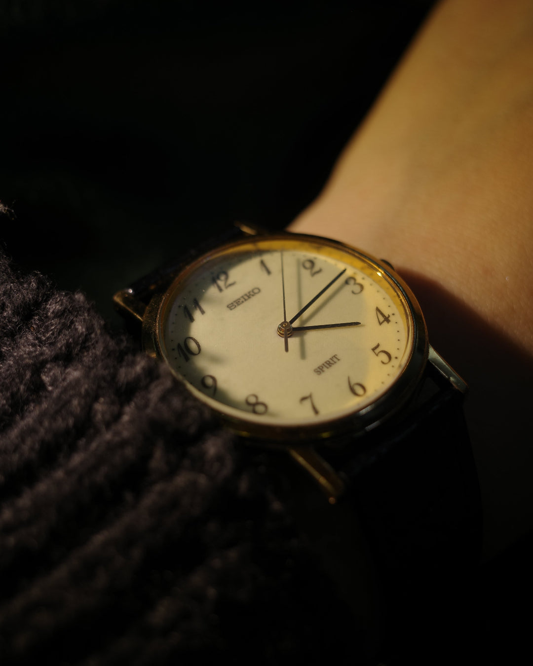 Vintage Gold-tone Seiko Spirit Watch Round Dial Arabic numbers 7n01-7060