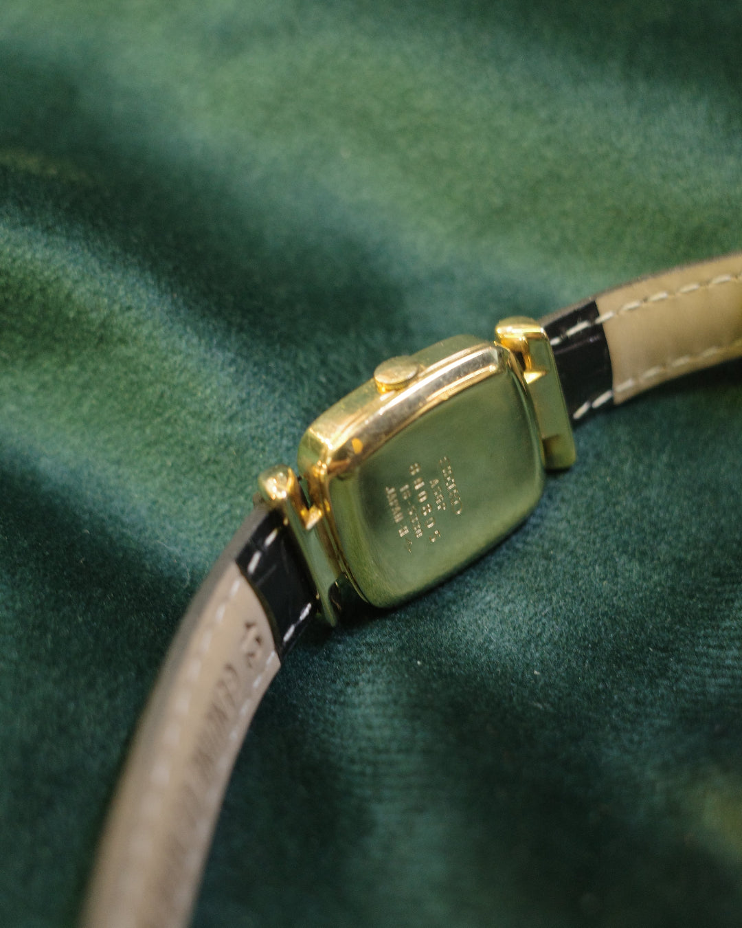 Vintage Seiko black face aspg 16-5330 ladies tank watch