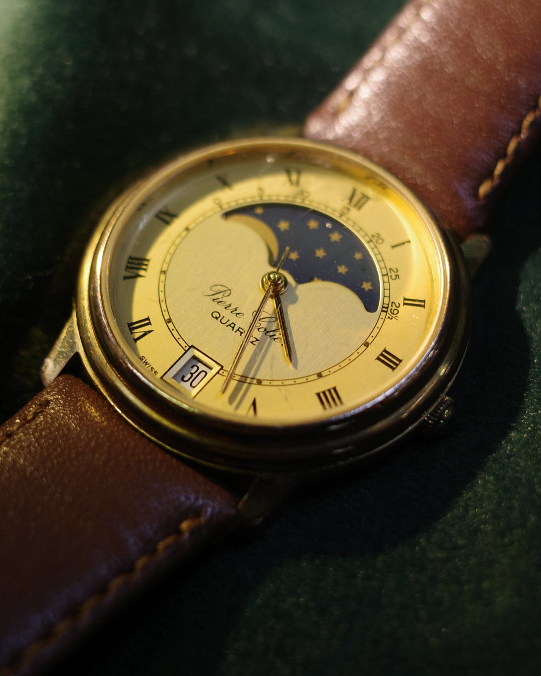 Vintage Pierre Colier sunmoonphase gold tone watch swiss made Roman numerals