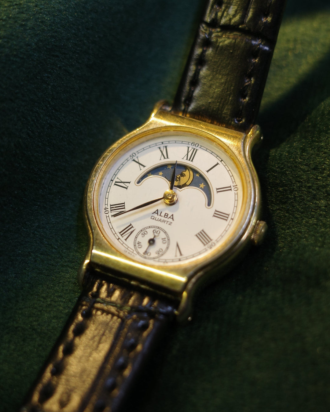 Vintage Seiko Alba Sunmoon Phase Roman Dial Watch V256-0026 Women watch