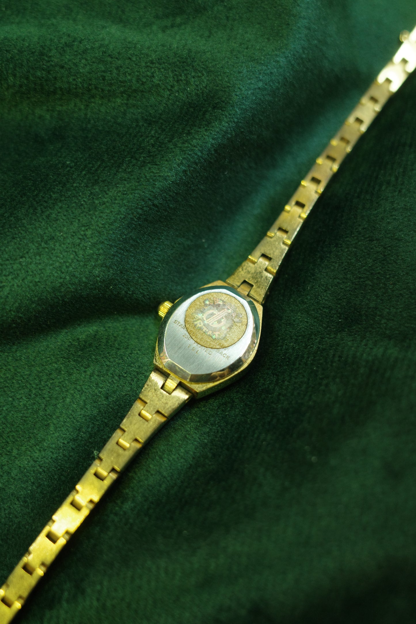 Vintage ARTA heart shaped gold tone quartz watch