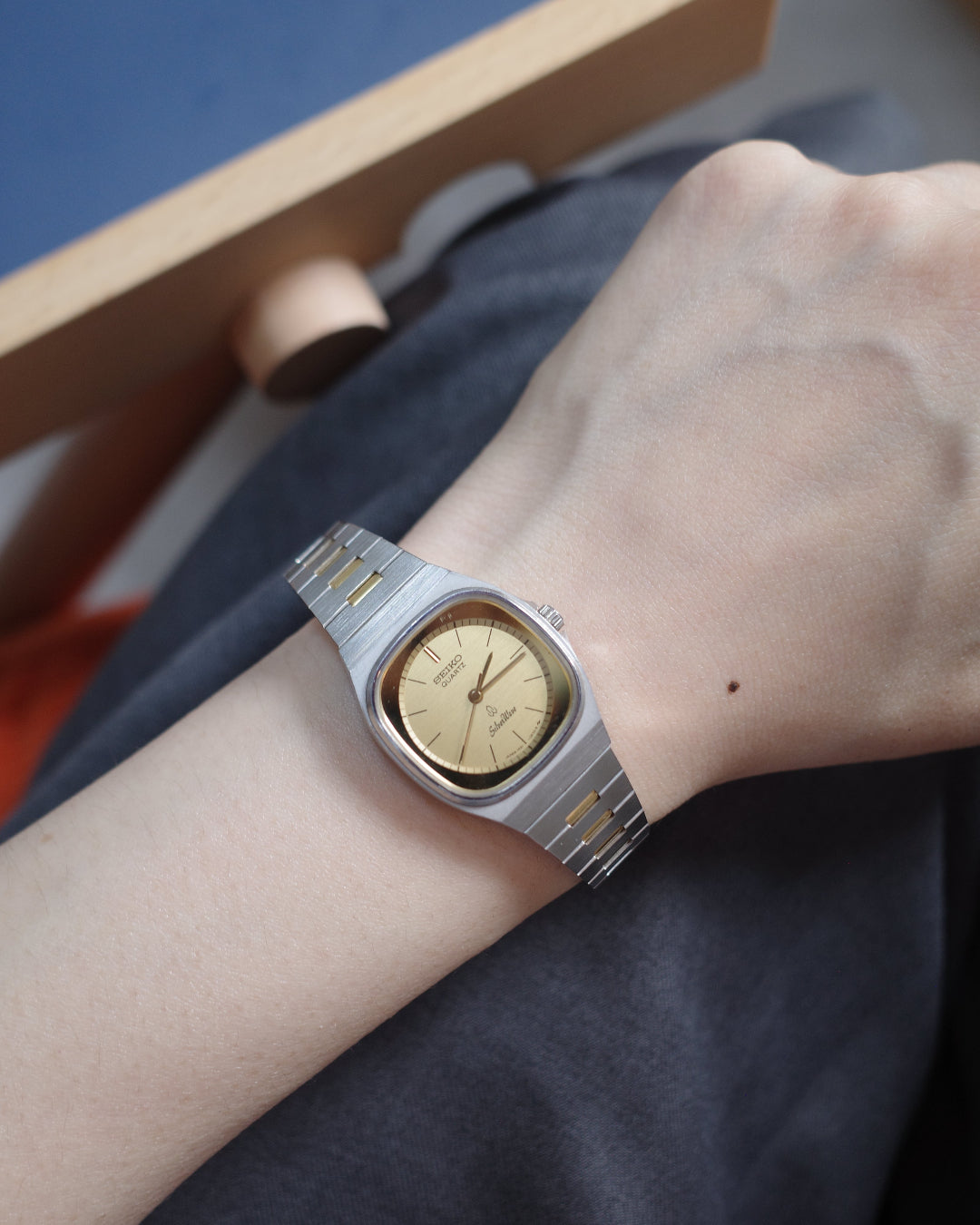 Vintage 80'S Seiko ladies two tone Silverwave quartz watch