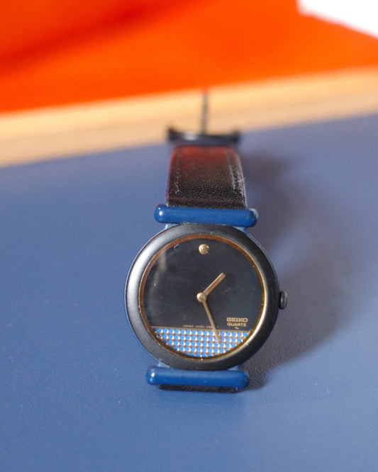 Vintage Seiko 1986 JDM rare Seiko Rivoli brick breaker quartz watch 25mm bauhaus design