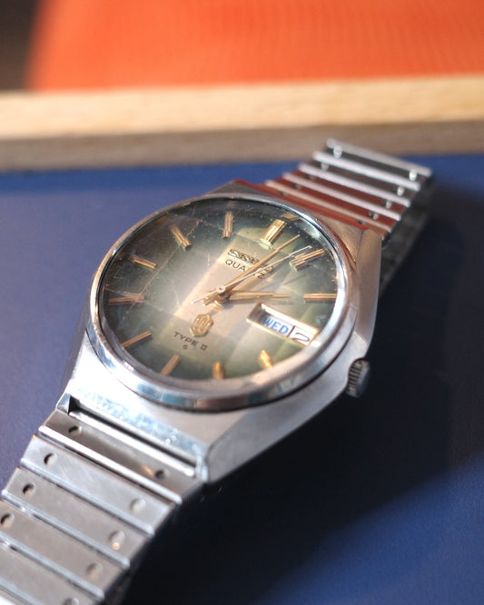 1976's SEIKO Green dial cut glass Type ii earlier quartz Watch JDM