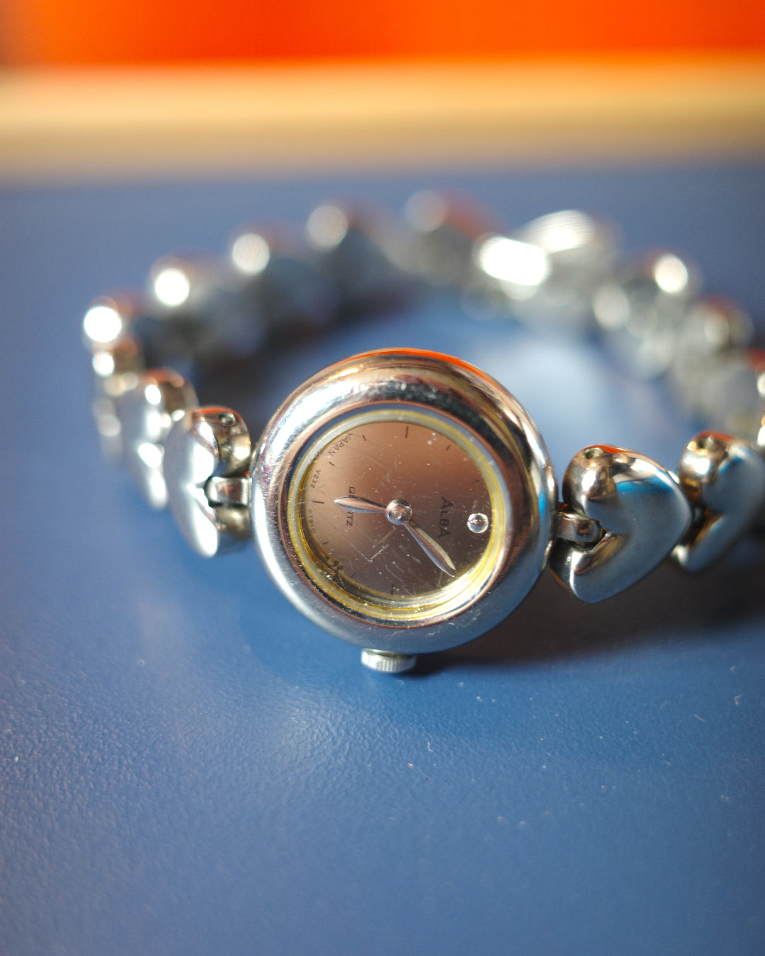 Seiko Alba silver heart shape chain quartz watch v232-0230