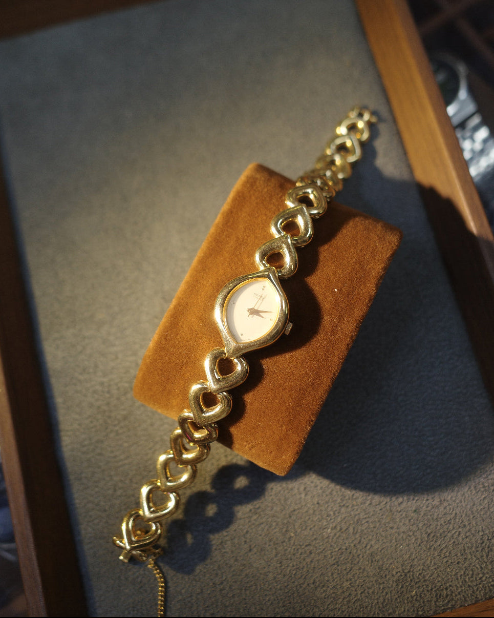 1986 Seiko leaf shape bracelet chain watch