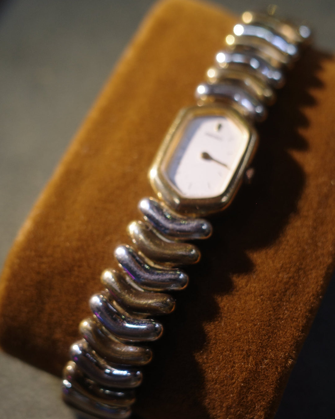 1989 Seiko hexagon two Tone quartz watch 2e20-562a