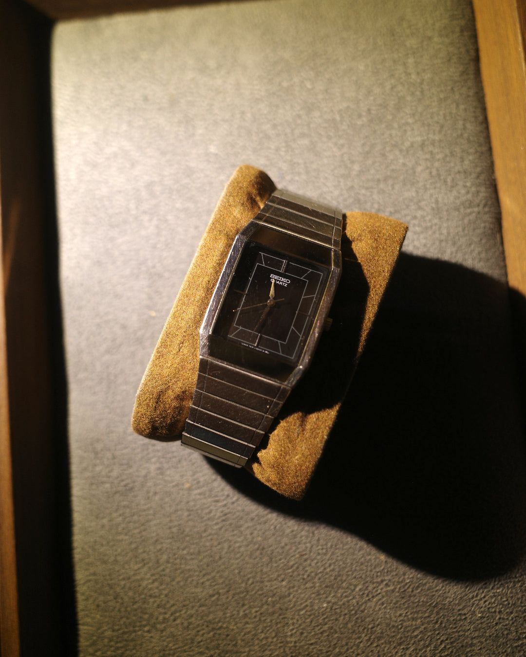 1988 Seiko Tonneau Black Mirror Integrated Steel Bracelet Quartz watch