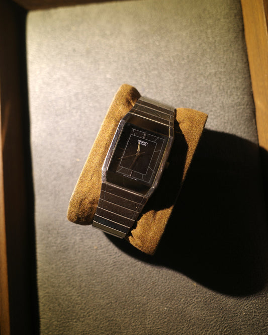1988 Seiko Tonneau Black Mirror Integrated Steel Bracelet Quartz watch