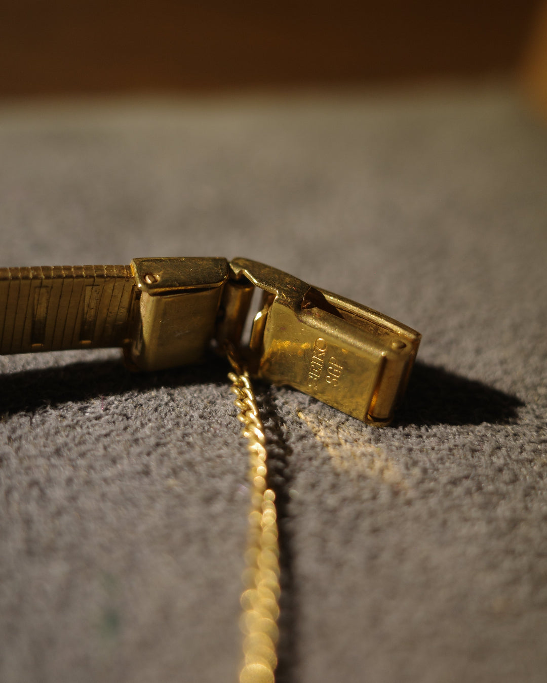 1989 Seiko small TV Gold Tone SGP Quartz watch