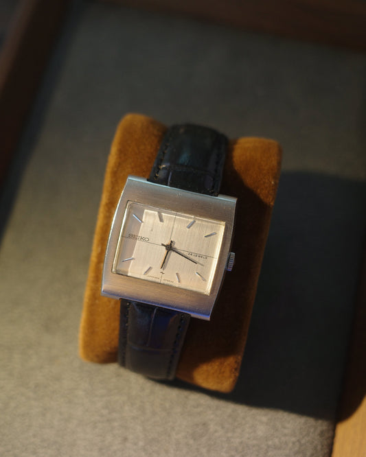 1971 Seiko rectangle silver tone winding watch 2559-3010