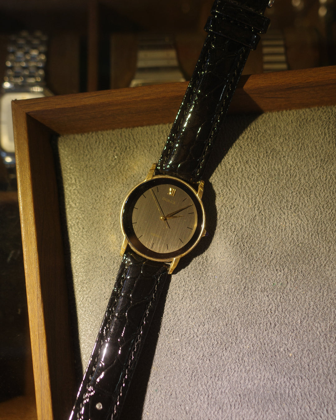 【SGP】 1982 Seiko dolce round black face quartz watch