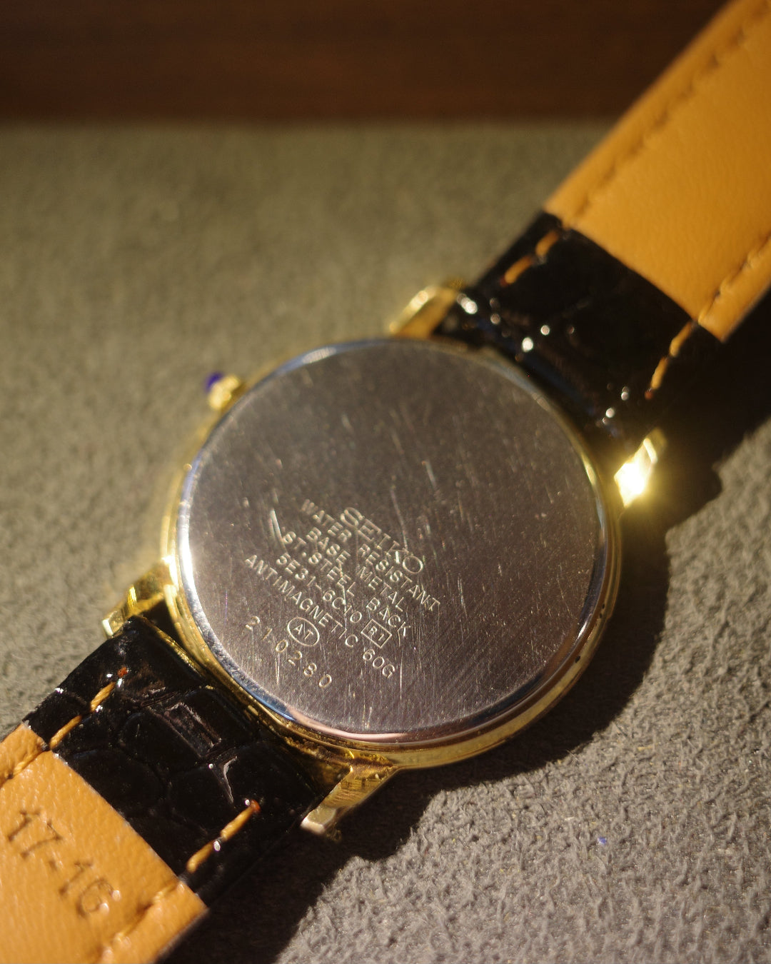 【SGP】 1982 Seiko dolce round black face quartz watch