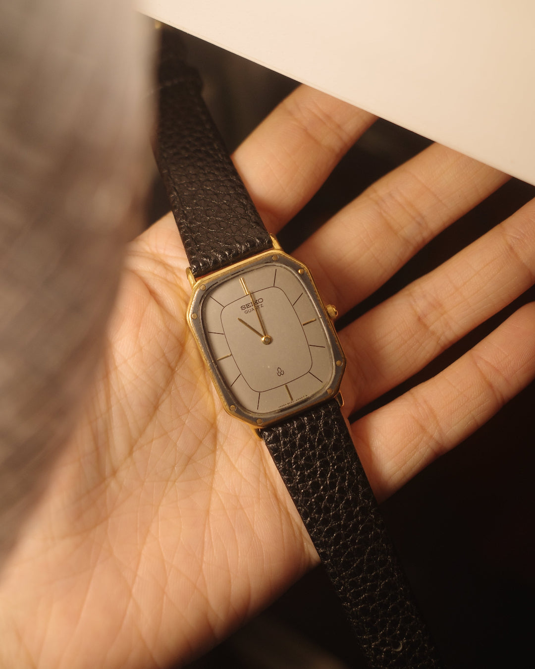 1981 Seiko Gold Plated Grey Dial Tonneau-shaped quartz watch 6020- 5220