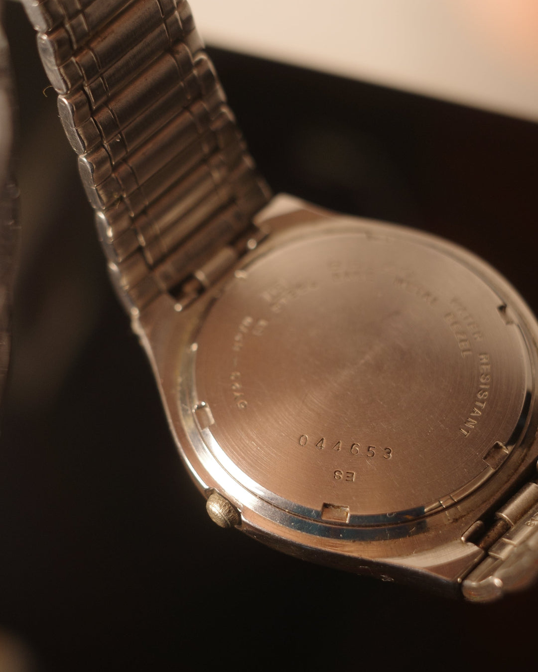 1980's Seiko SQ gold tone date day script font quartz watch
