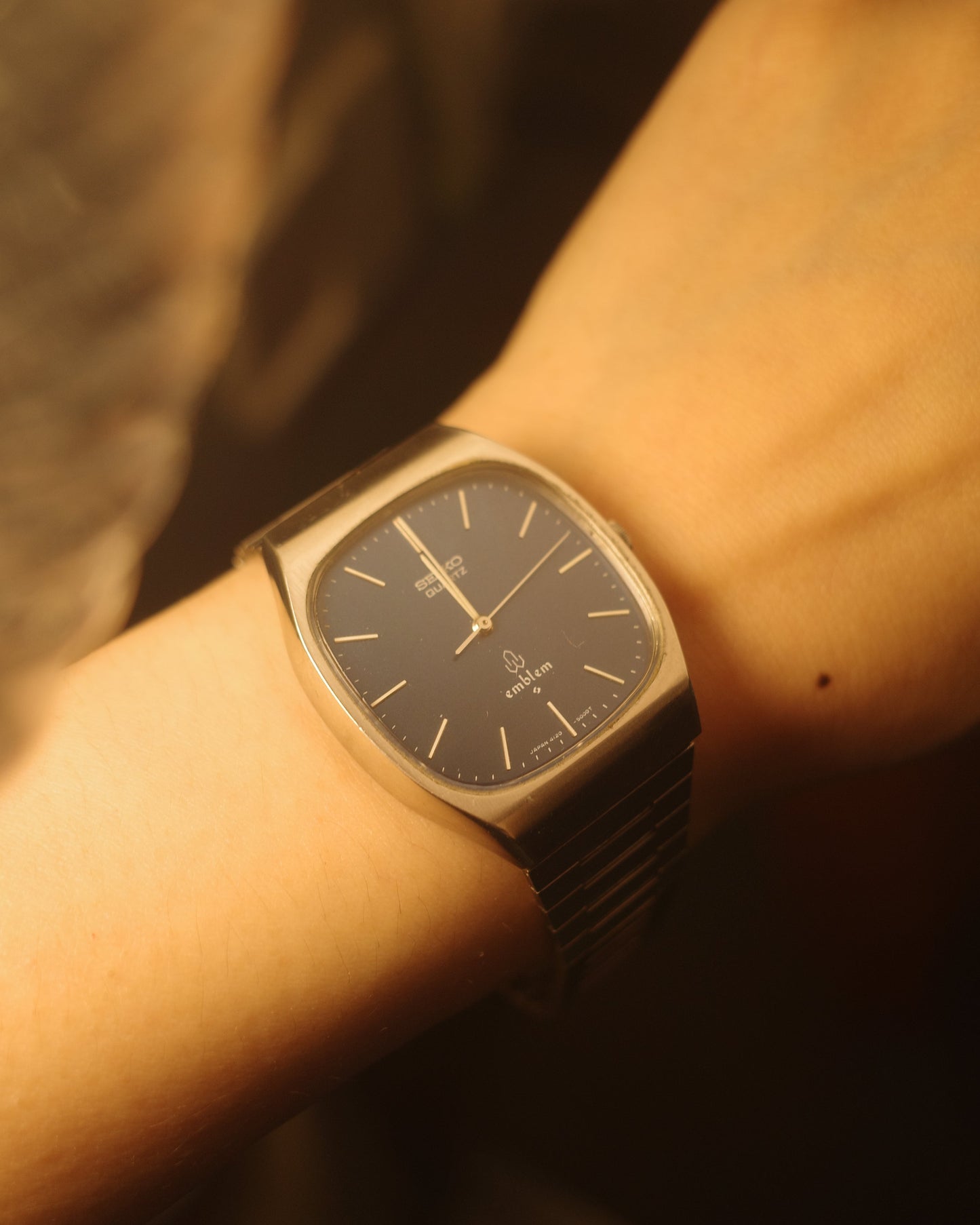 1979 Seiko emblem blue dial tv case quartz watch