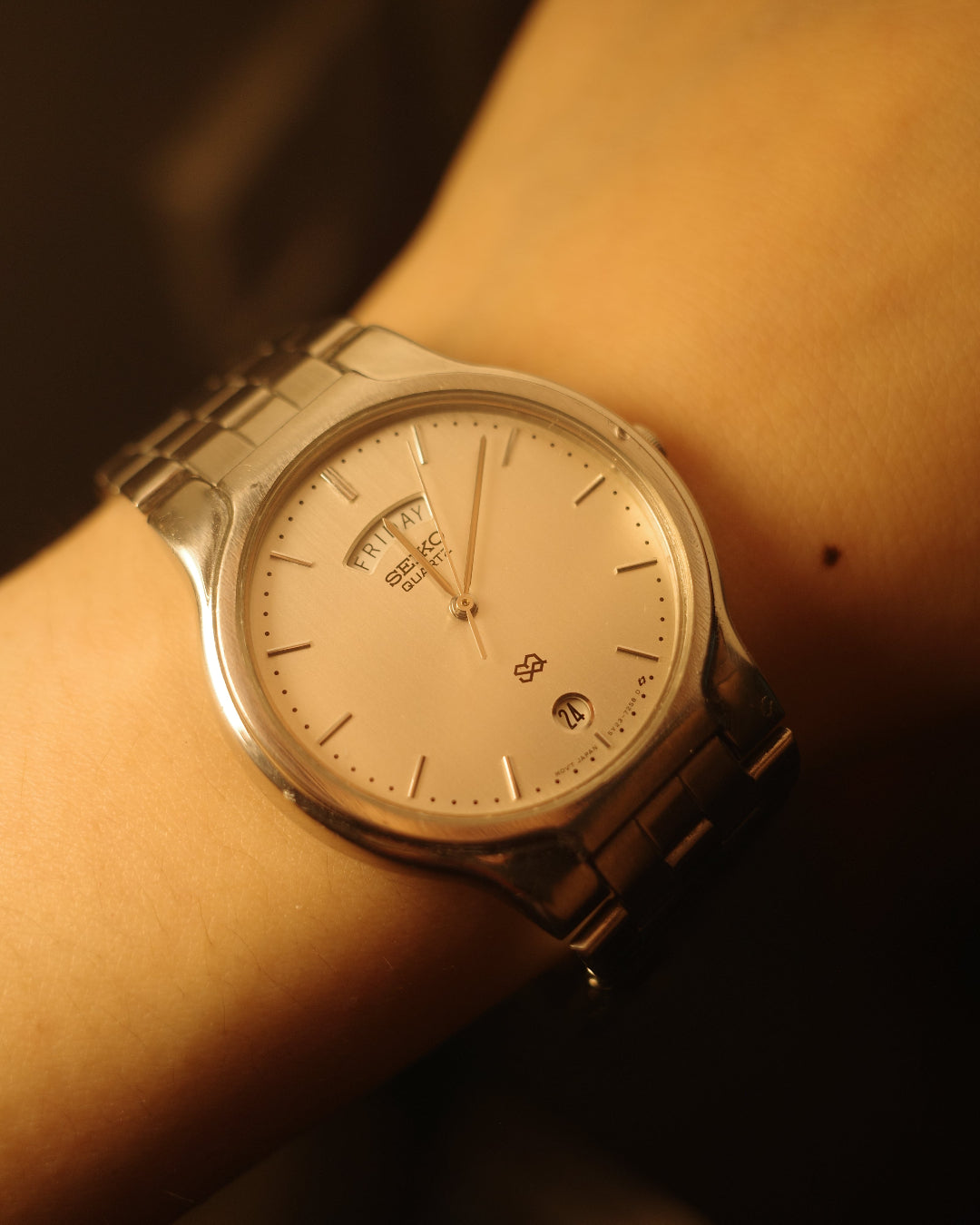 1989 Seiko SQ Silver date day Quartz watch 5Y23-7150