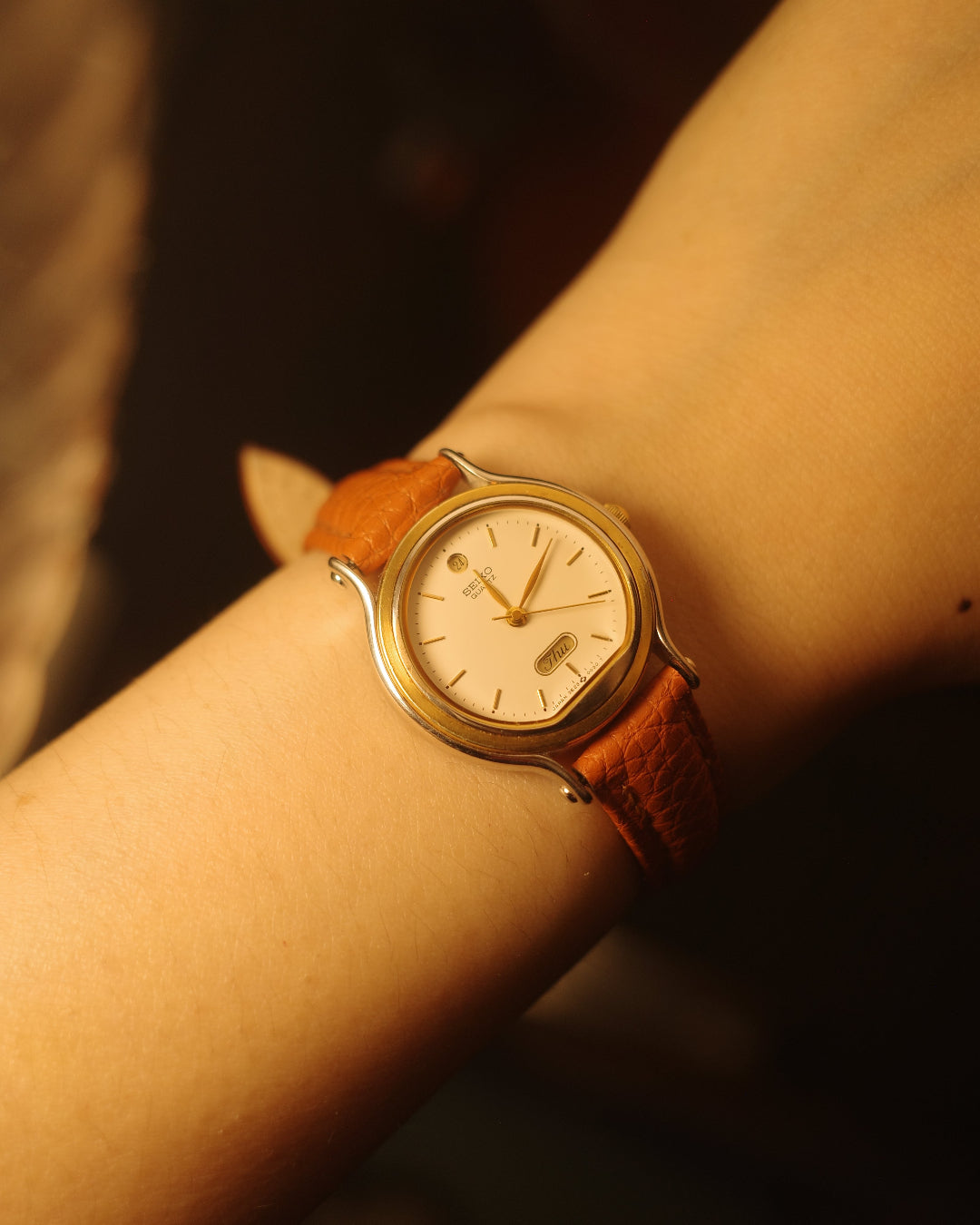 1986 seiko sq date day two tone ladies quartz watch 3e23-5000