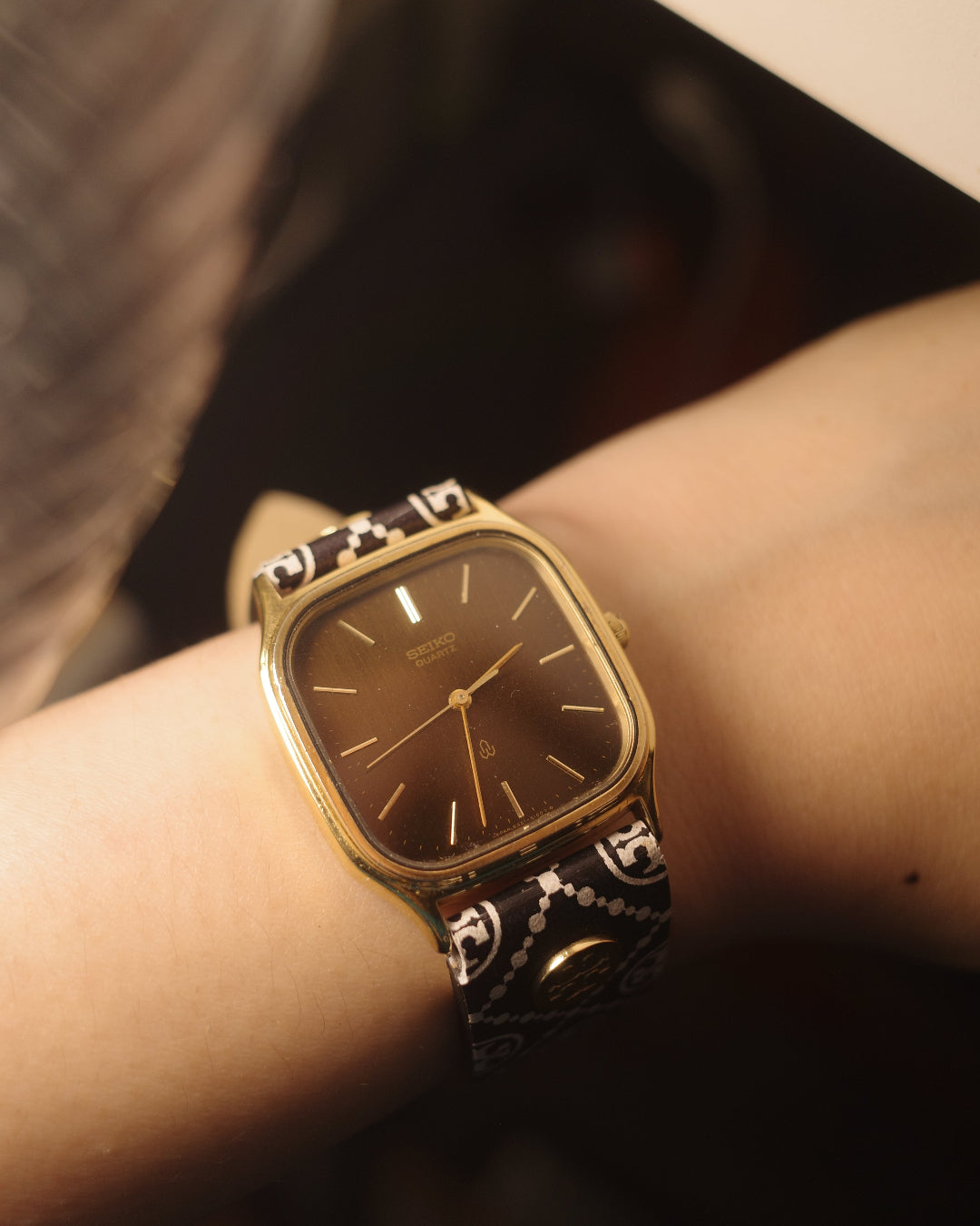 1983 Seiko chariot brown dial face quartz watch 6431-5050