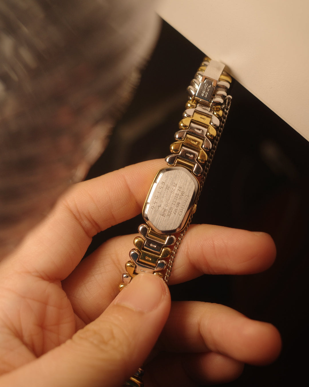 1986 Seiko wheat bracelet two tone quartz watch 2e20-5620