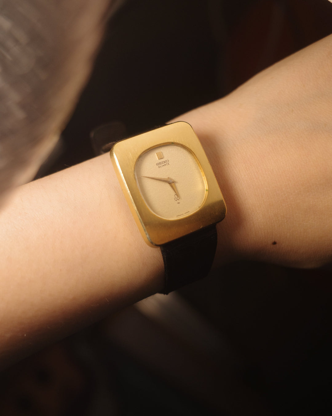 1976 Seiko Little gold brick shape quartz watch 43-7060