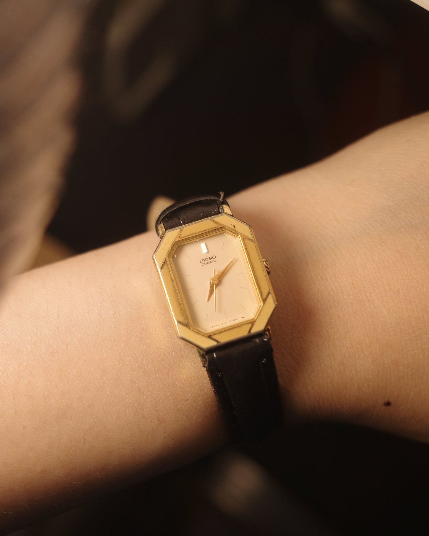 1984 Seiko Stained glass plate quartz watch 2C21-5300