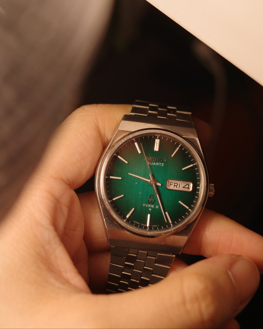 [ Rare ] 1977 Seiko Type ii gradient Green dial quartz watch 7516-7008