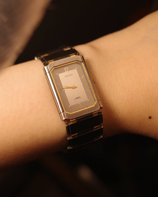 1985 Seiko ARC grey tone thin dial quartz watch 4220-5210