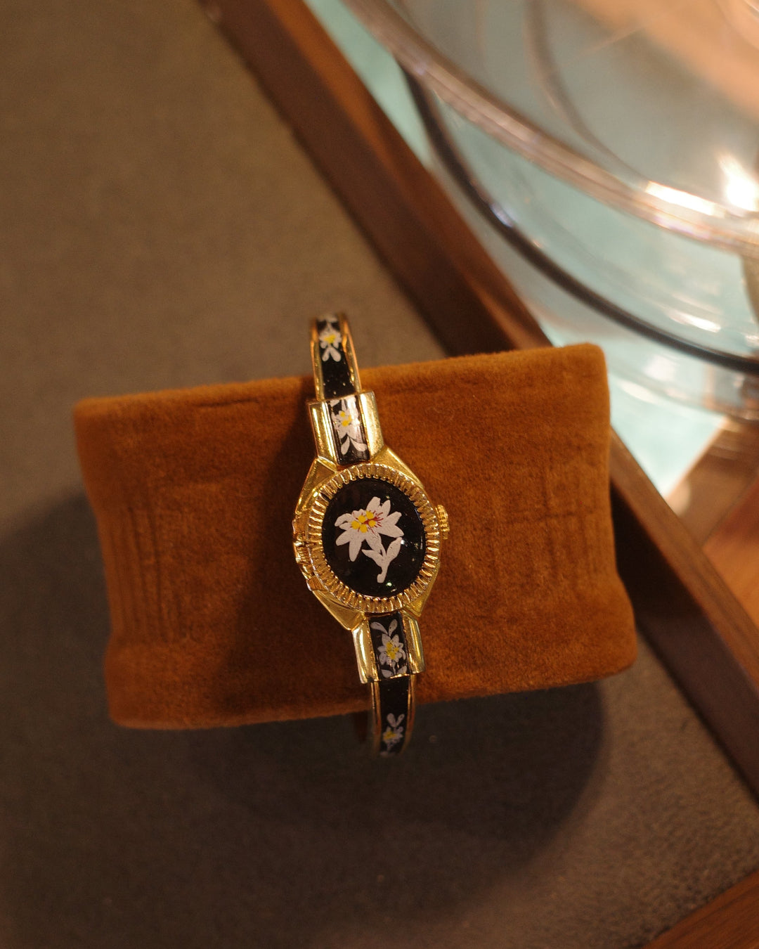 1970 nordex swiss made blue daisy bangle quartz watch