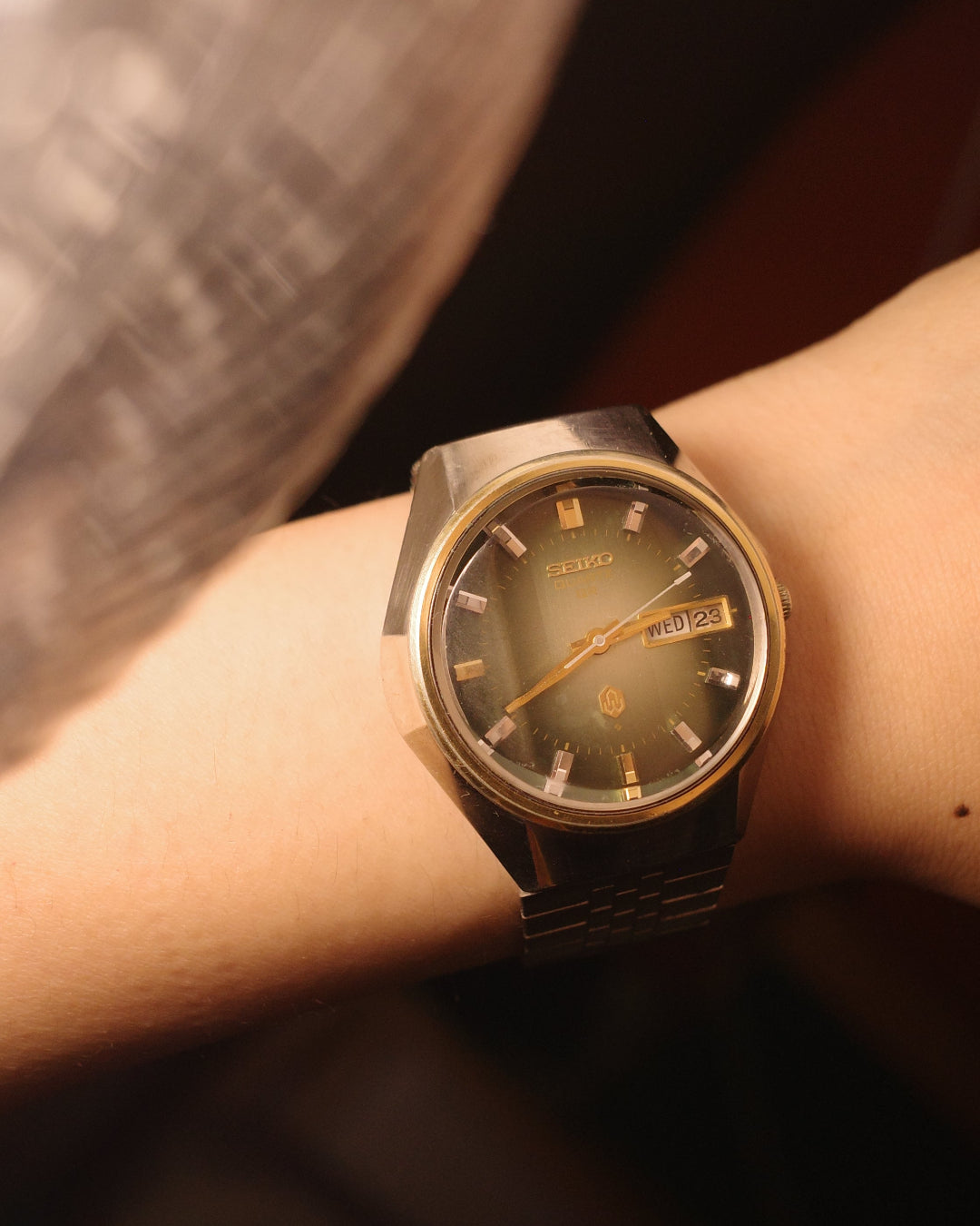 1970 seiko qr green dial pop glass quartz watch