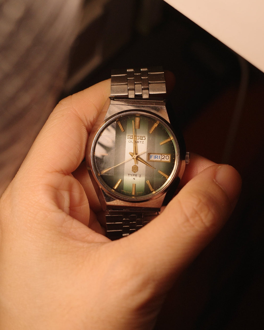1976 Seiko cut glass green dial quartz watch 0903-8140