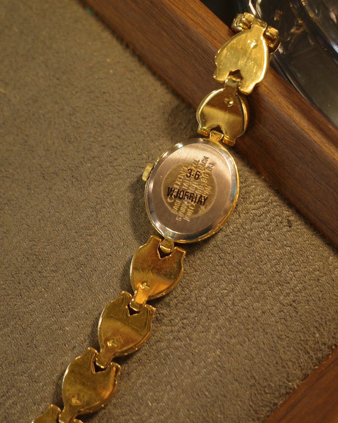 1990 Orient jupiter Amber style heart shape bracelet quartz watch