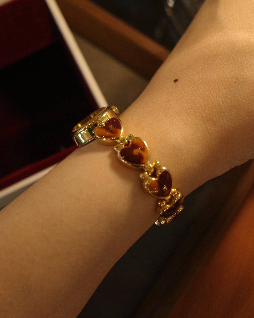 1990 Orient jupiter Amber style heart shape bracelet quartz watch
