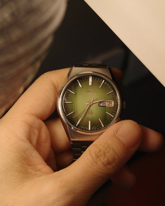 【 NOS】1977 Seiko type ii green dial cut glass quartz watch 7546-8070