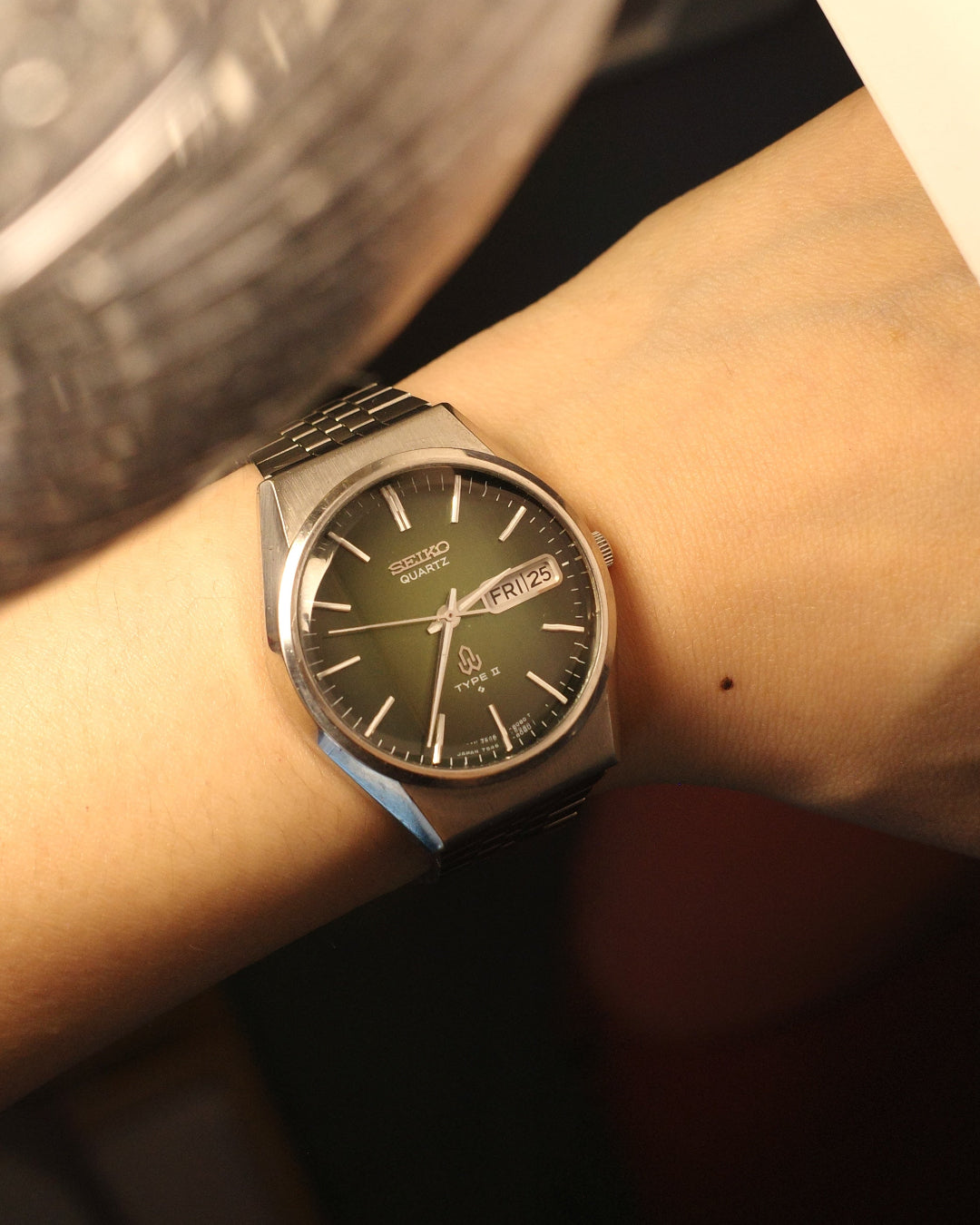 【 NOS】1977 Seiko type ii green dial cut glass quartz watch 7546-8070
