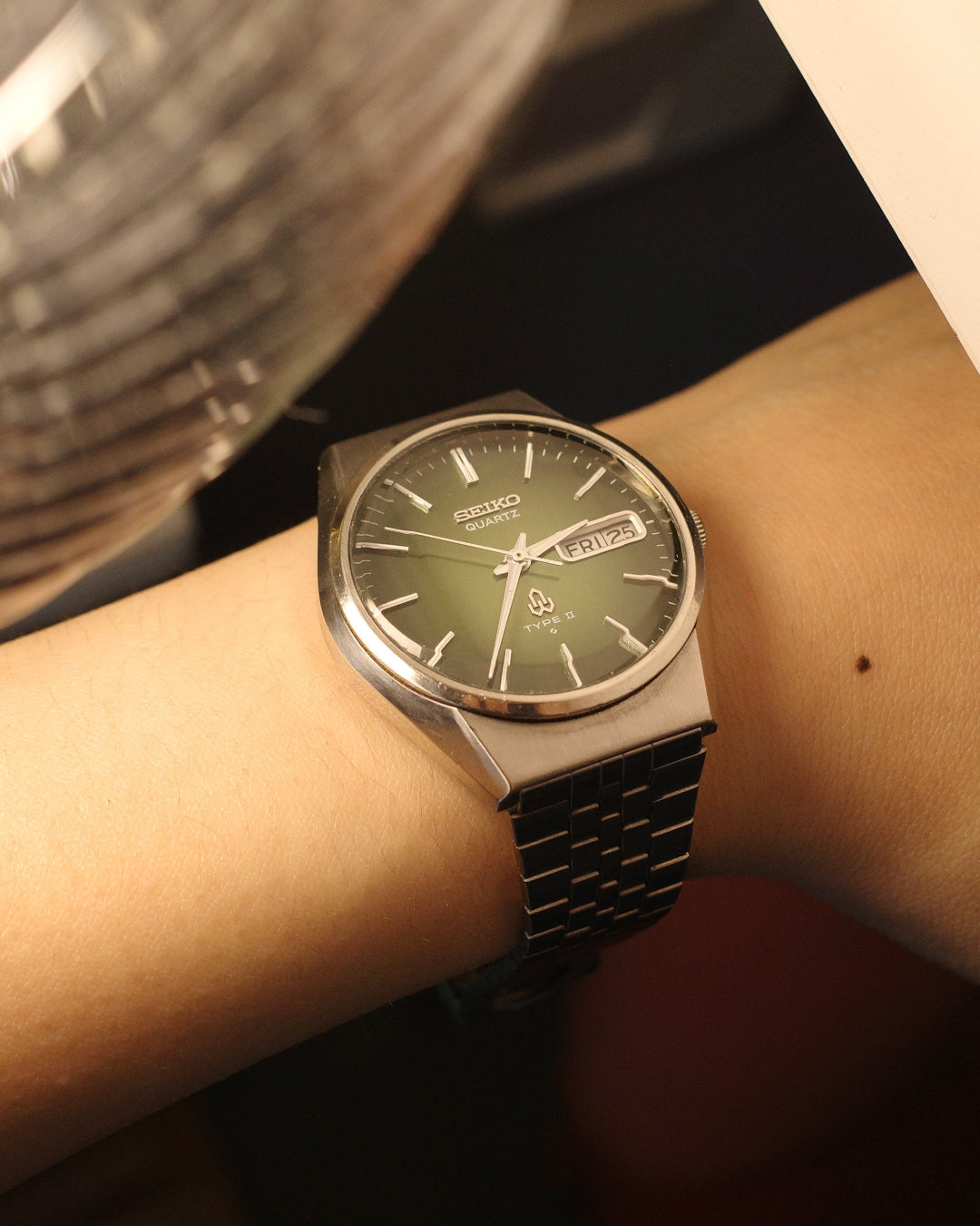 【 NOS】1977 Seiko type ii green dial cut glass quartz watch 7546-8070