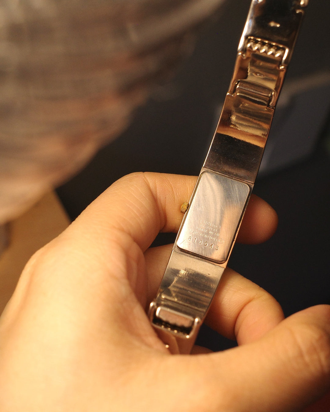 1988 Seiko Bangle Asymmetric quartz watch 1F20-6F90