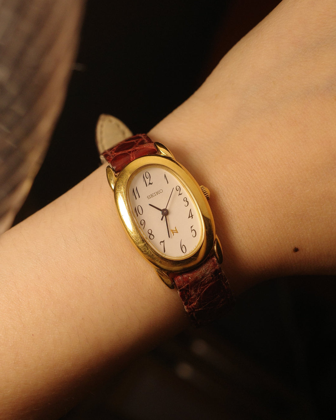 1985 Seiko cartier baignoire like quartz watch 1f21-5870