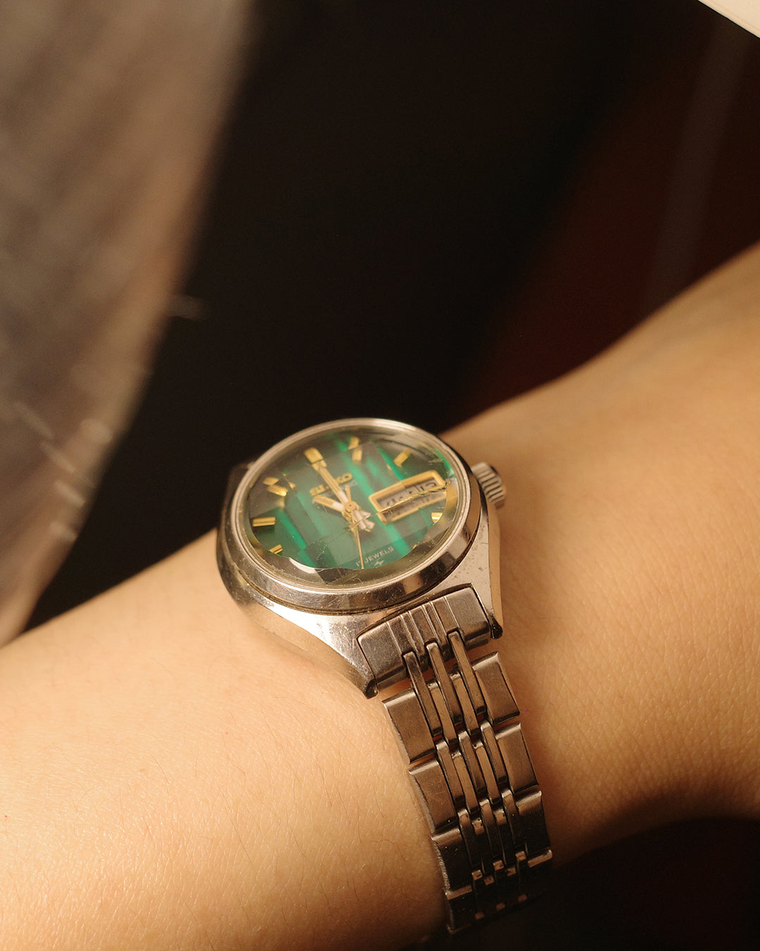 1974 Seiko green cut glass ladies size automatic watch 2206-0490