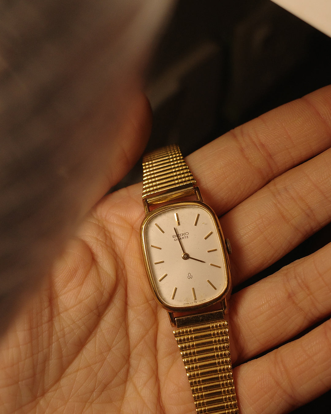 【ASGP】1986 Seiko oval gold back quartz watch 43-3270
