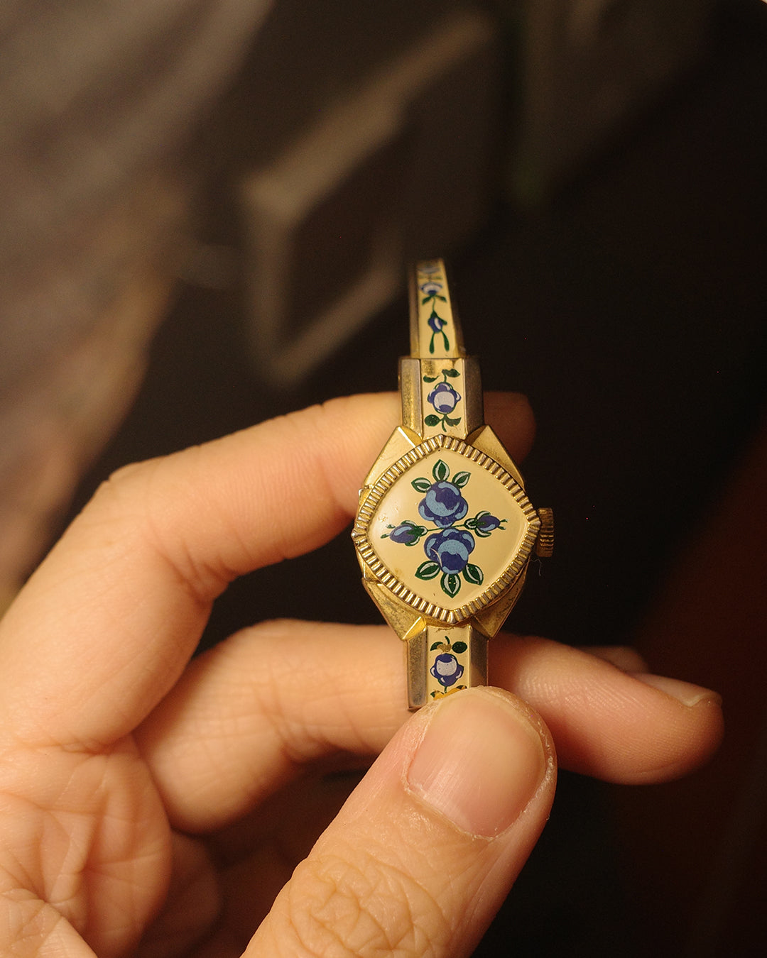 1970 swiss made blue flora bagel winding watch blue flora