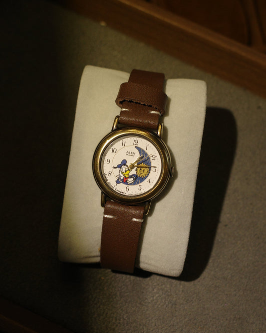 1980 Seiko Alba donald duck alba sunmoon phase quartz watch v829-0060