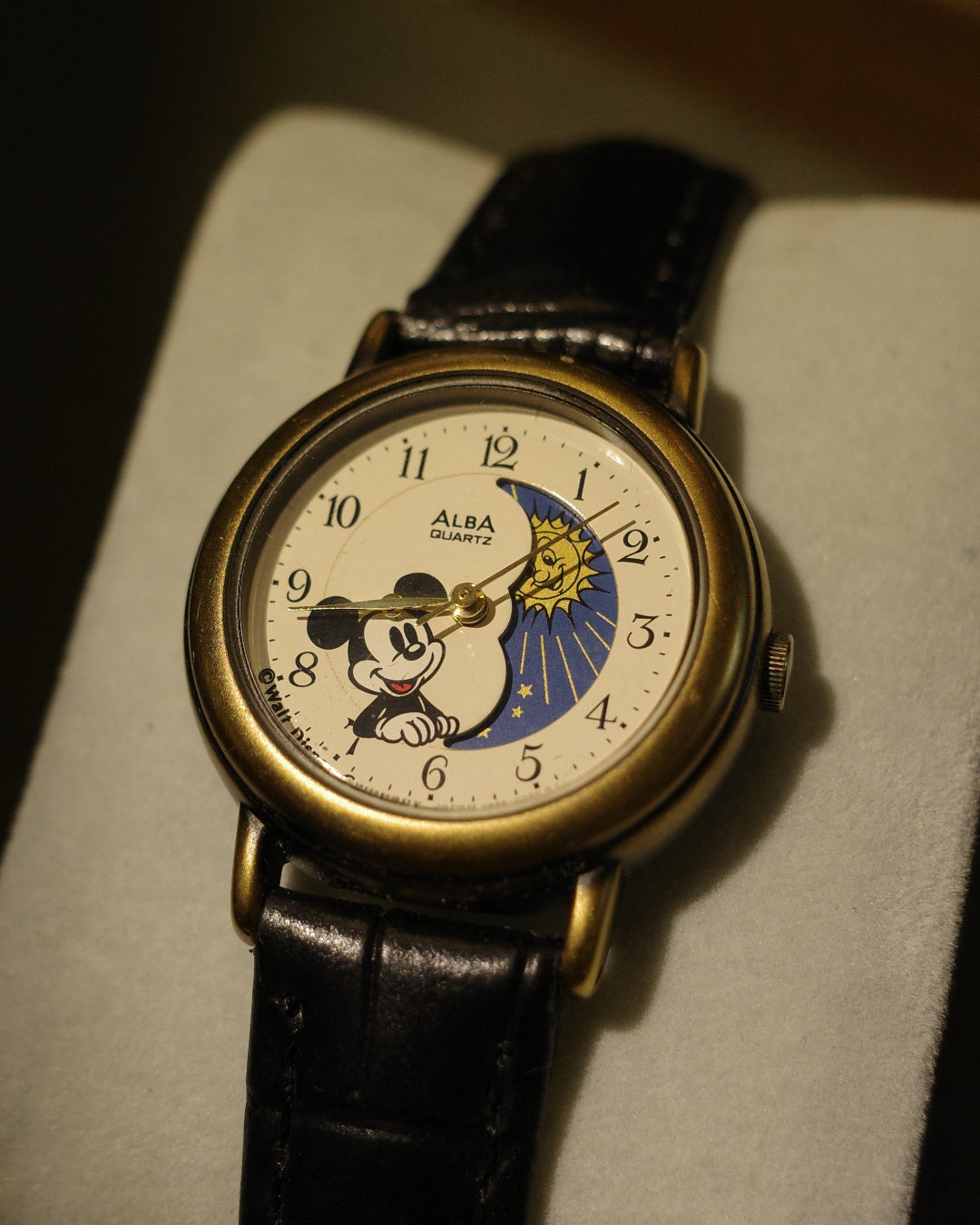 1981 Seiko Alba mickey alba sunmoon phase quartz watch v829-0060