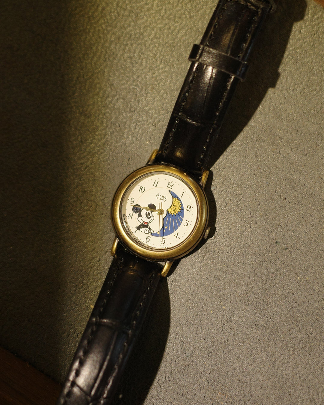 1981 Seiko Alba mickey alba sunmoon phase quartz watch v829-0060